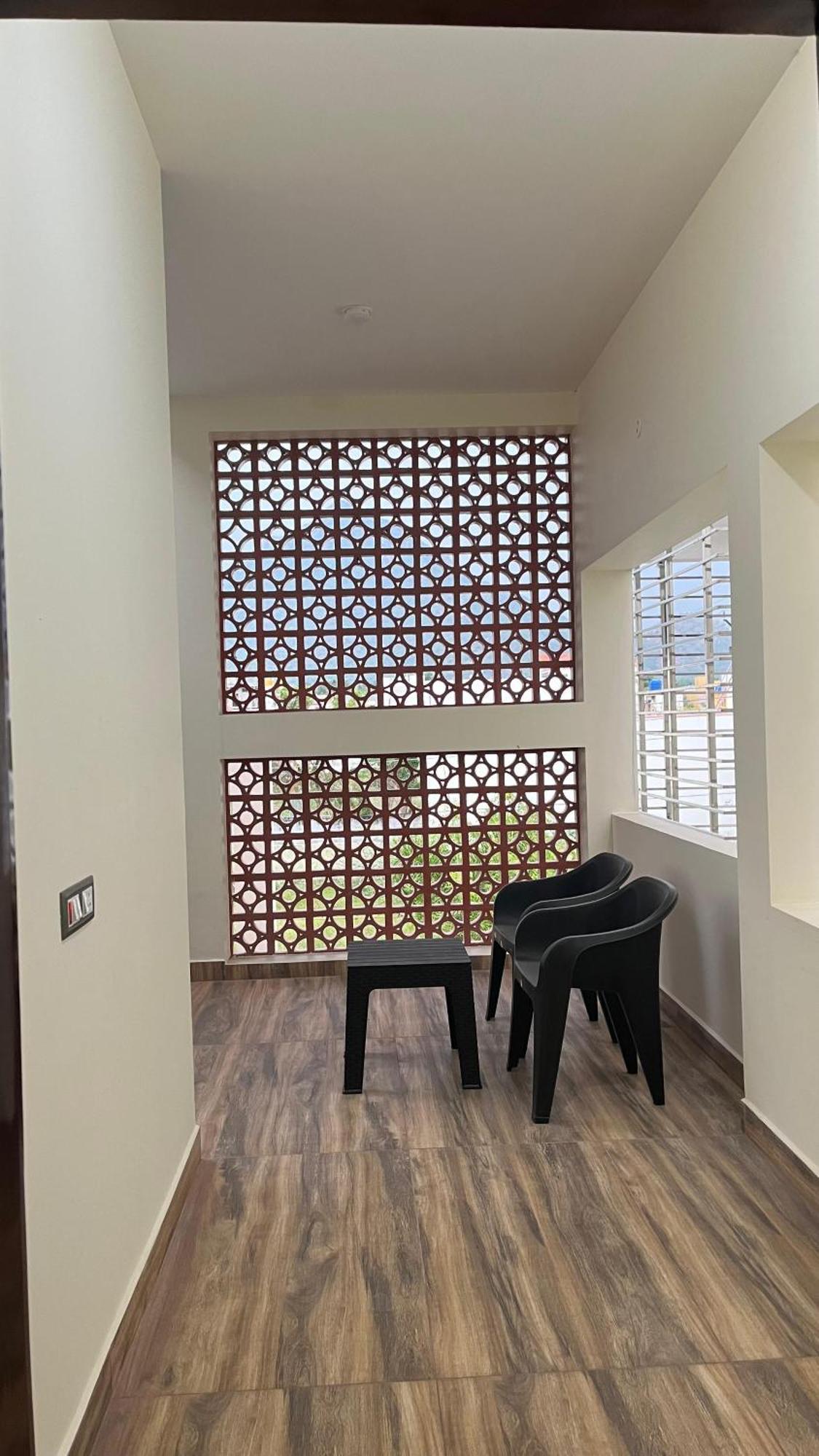Guru Home Stay Near Sri Ramanasramam Tiruvannāmalai Extérieur photo