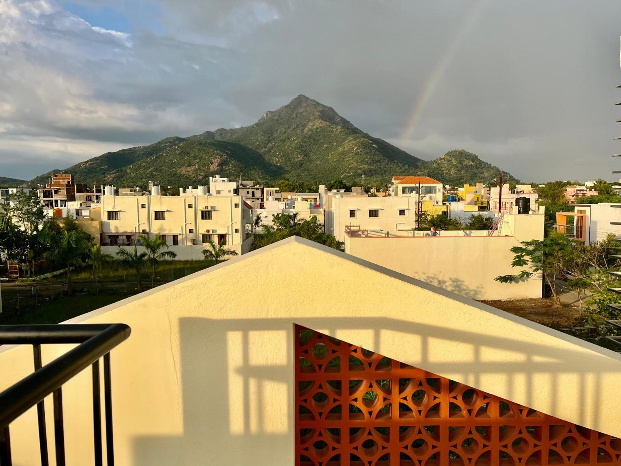 Guru Home Stay Near Sri Ramanasramam Tiruvannāmalai Extérieur photo